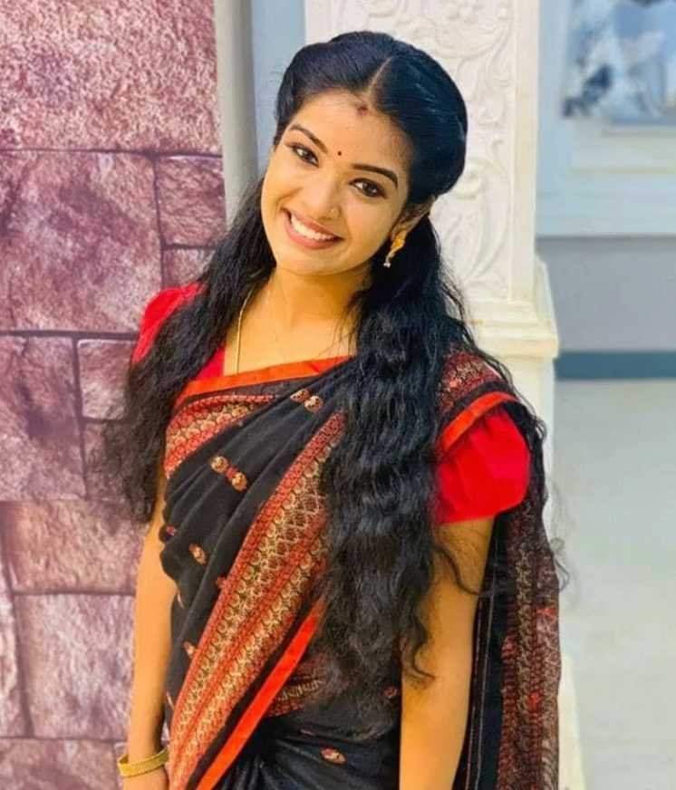 Monisha Arshak wiki Biography