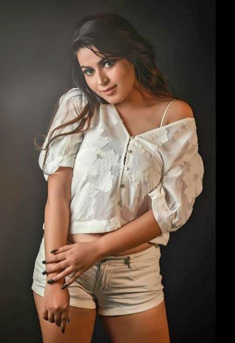 Radhika Chhabra wiki Biography