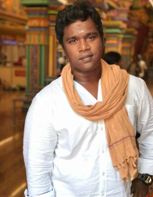 Kalloori Vinoth wiki Biography