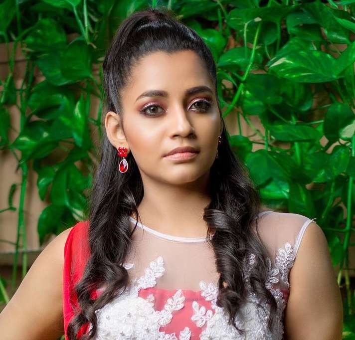 Actress Abarnathi wiki Biography
