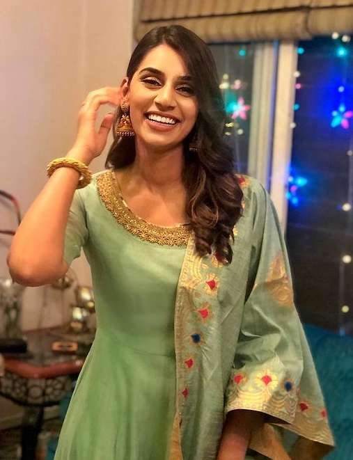Sanjana Ganesh wiki Biography