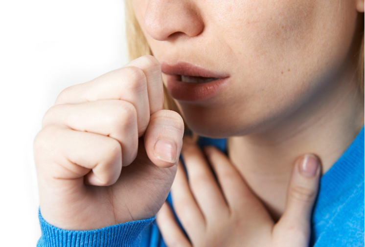 How to Soothe a Burning Throat: Home Remedies and Medications