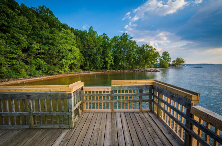 6 Reasons Why Lake Living in North Carolina is Perfect for Families