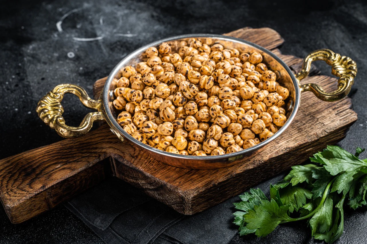 Wellhealthorganic.com:10-Benefits-of-Eating-Roasted-Gram | Benefits of Roasted Gram